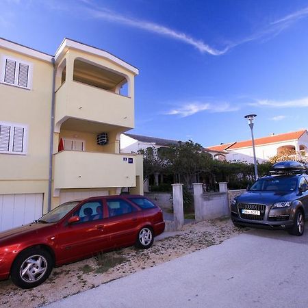 Apartments Franc Povljana Extérieur photo